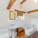 Thwaite Bridge Houseconiston * Coniston