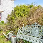 Thwaite Bridge Houseconiston * Coniston