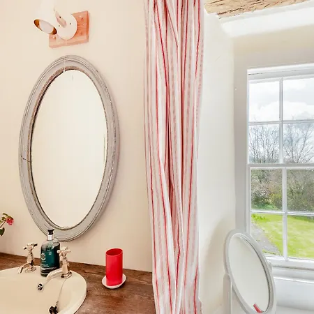 Thwaite Bridge Houseconiston