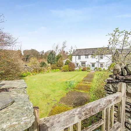 Thwaite Bridge Houseconiston קוניסטון